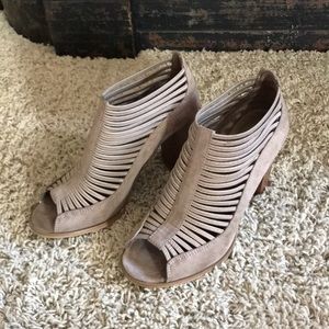 Mia Strappy Booties Sz 7.5